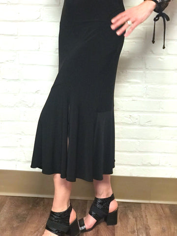Flip Skirt with Slit