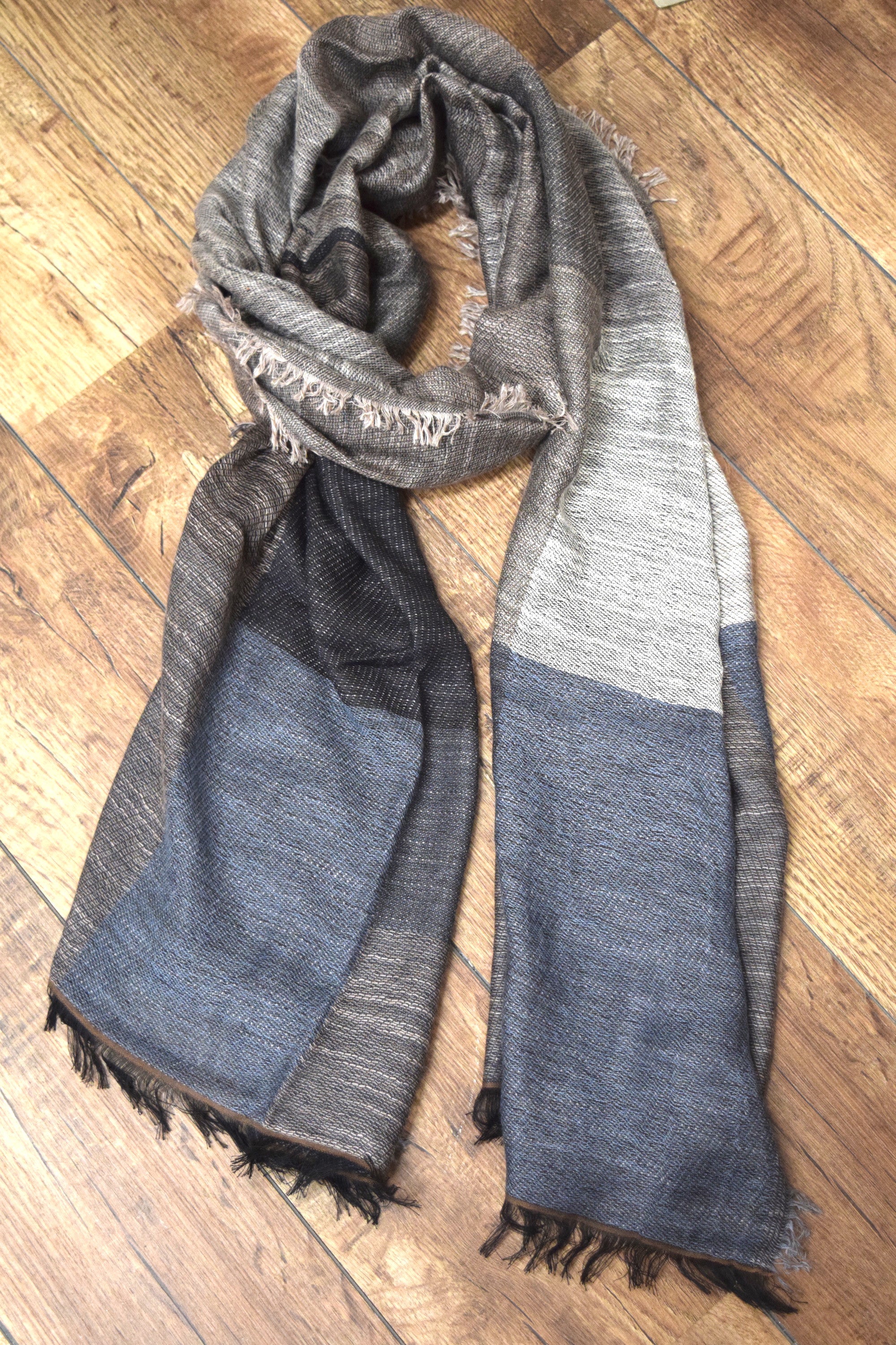 Grey scarf