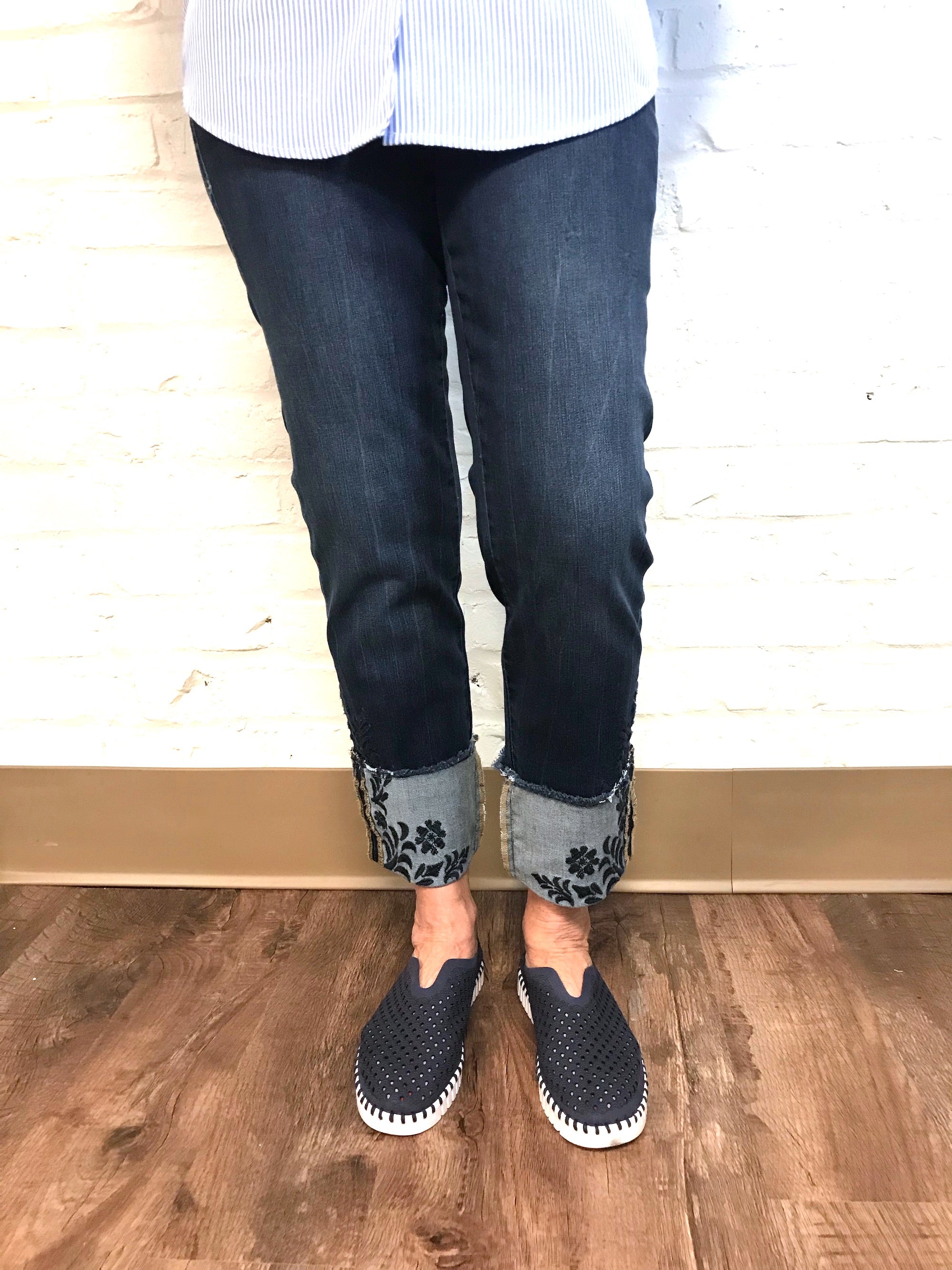 Jeans with 2025 embroidered cuff