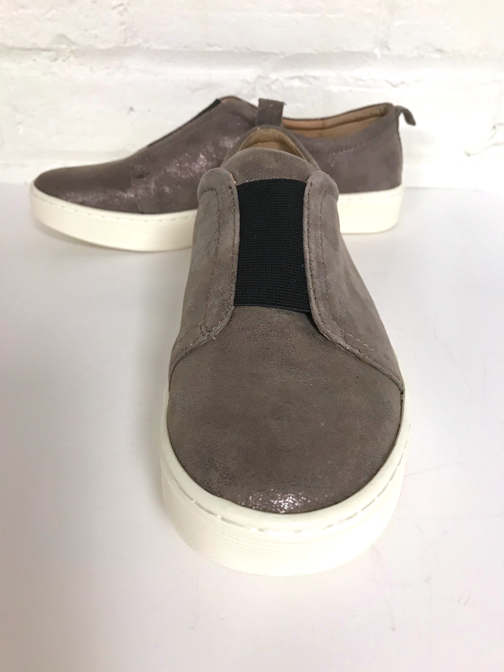 Sofft safia discount slip on